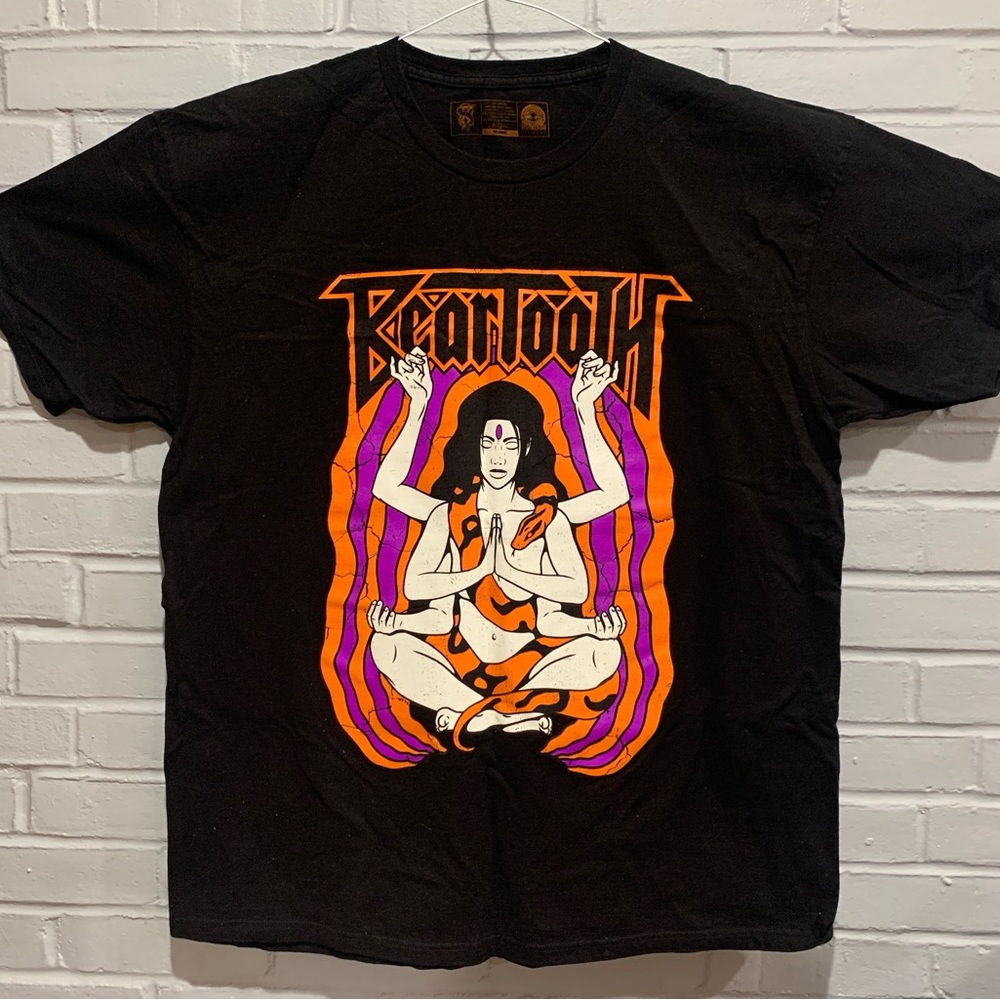 Beartooth band t-shirt size 2X-Large.